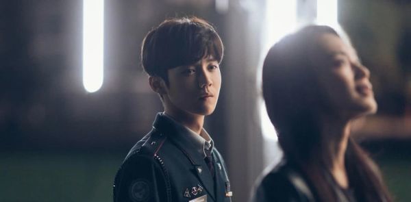 并非|同为“陈情少年”,肖战屡遭黑,王一博却独善其身,一切并非偶然