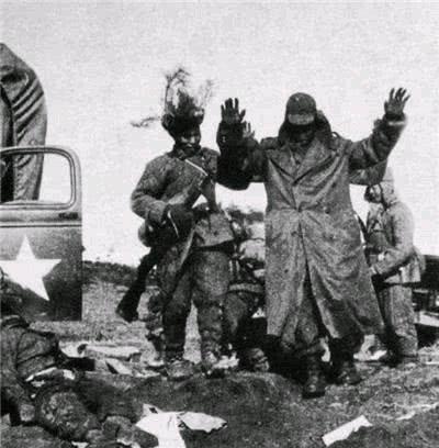 美军|一个团攻击志愿军一个排防守的阵地,打的美军中将被解职