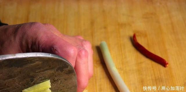  做法|这才是带鱼最好吃做法，饭店都这么做，鲜香肉嫩无腥味