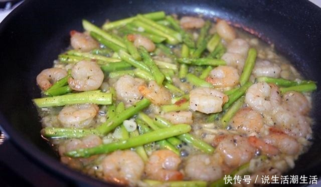 蒜末橄榄油|懒人晚餐,营养美味的意大利海鲜面,简单易学,做了两碗都不够吃