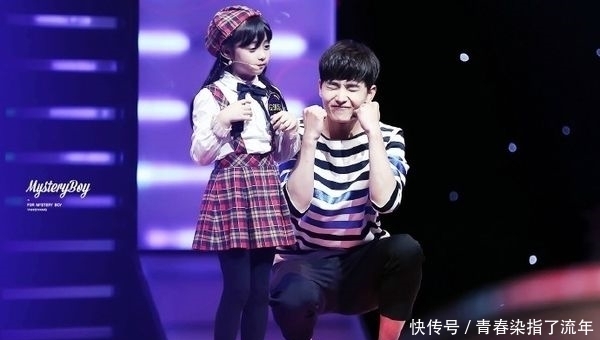 小苹果|还记得《一年级·小学季》的小苹果安淇尔吗?她现在长这样了