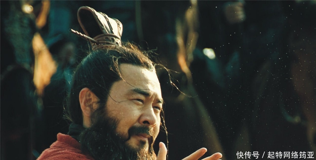 打败|他是曹操麾下的猛将，曾打败刘备孙权吕布，可惜去世太早