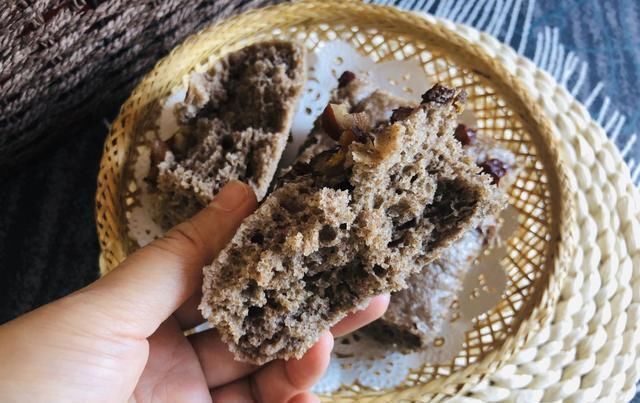  一搅蒸一蒸|红糖发糕的私藏做法,不揉面搅一搅蒸一蒸,松软如海绵