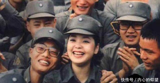  歌曲是靡靡|80年代，邓丽君的一首歌，为何让领导专门开会研究