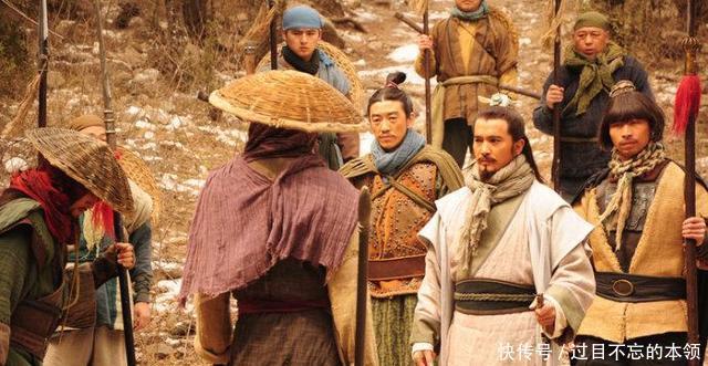 梁山|吴用害这个人，梁山就注定要走向衰败，他的远见是宋江比不过的！