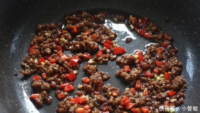 炖菜|1把粉丝1块肉,教你做名菜“蚂蚁上树”,味道香浓比炖菜还好吃