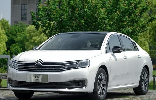 雪铁龙|19万如何选日产天籁、雪铁龙C6谁层次高看完你就觉悟了