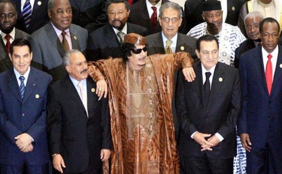 嚣张|卡扎菲生前有多嚣张?半夜闯苏联领空险被击落,只为运几箱矿泉水