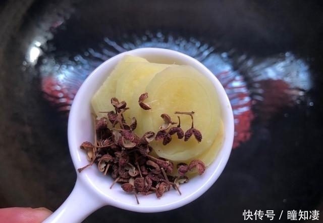 后我们|中秋晒出给小朋友的零食,网友:这没时间做熊孩子了,全在吃呢