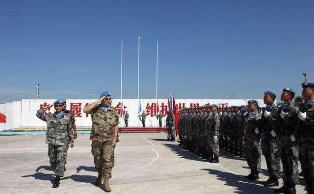  新冠肺炎疫|准备完毕！中国赴黎救援队紧急出击，网友：战士们千万注意安全