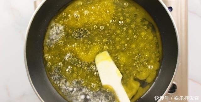 按步|自制甜点香草味泡芙,按步制作比蛋糕简单,零失误操作轻松完成