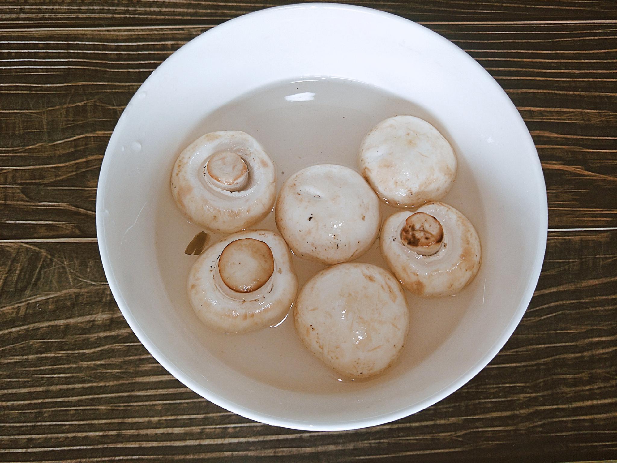 汤汁|正宗三鲜汤是哪三鲜,教你详细做法,汤汁浓白又鲜香