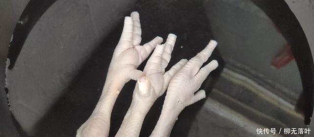 享受|教你做无骨鸡爪,酸辣辣的,没有骨头的一口,真的很享受