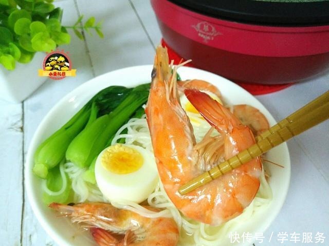 悄悄的|三伏天晚餐这样吃,既能填饱肚子,又不会长胖,体重悄悄的就轻了