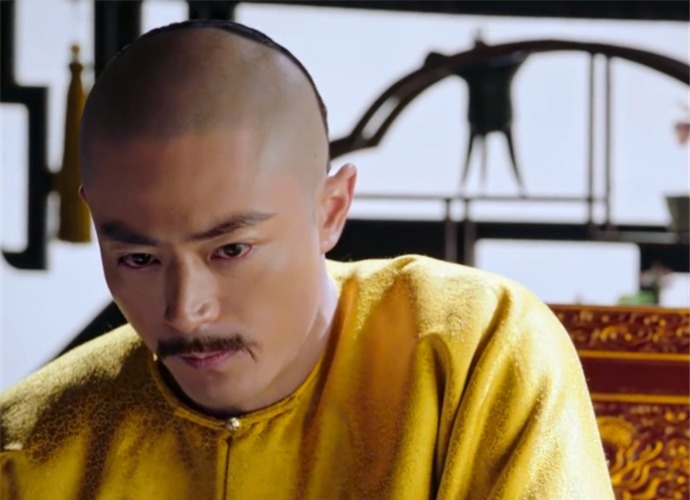  一不小心|溥仪幼时玩闹，一不小心发现乾隆藏着的佛龛，九子夺嫡真相大白