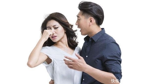  牙医|牙缝抠出黄泥，臭到让人尴尬？牙医：做到5点，慢慢让它消失