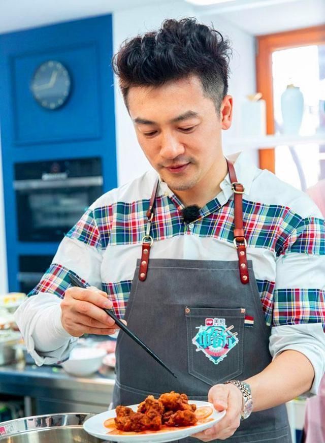 耽误|《中餐厅》被或黄晓明耽误,对外国人卑躬屈膝,被苏有朋势力碾压