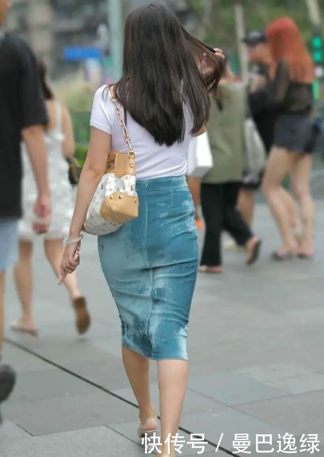  被动|“宽胯”其实不用愁，半身裙化被动为主动，展现身材丰润的一面！