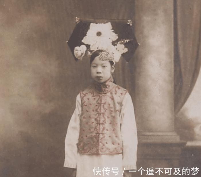 溥仪|拉车工人却娶上了末代皇帝溥仪的妃子,晚年道一生没白活