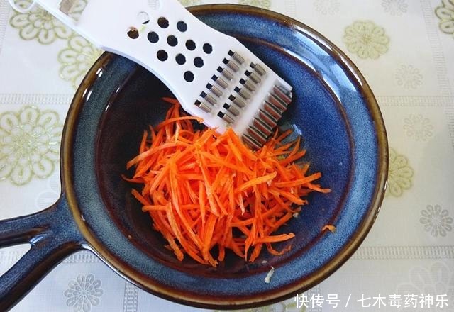 黑芝麻|它有“减脂面粉”之称,做成菜团当早餐,鲜嫩饱腹,好吃又上瘾!