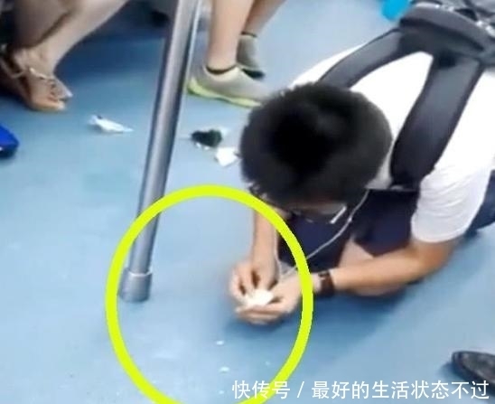 爱孩子|两个小男孩坐车,看了他们举动,网友表示:自愧不如