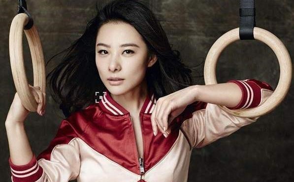 退役|从奥运冠军到女明星,41岁刘璇拼二胎,孕晚期带大肚倒立劈叉