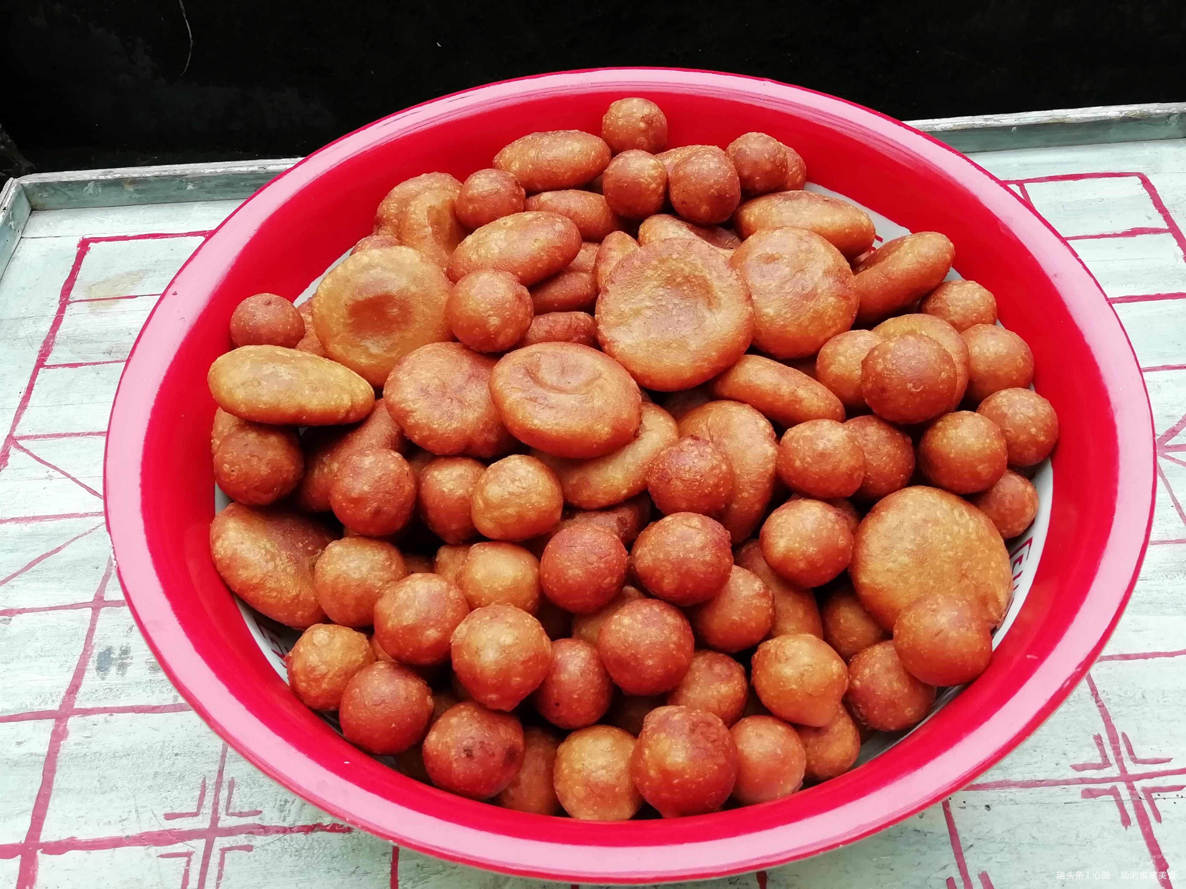  不用|宅家不出门，婆婆做了一大盘小点心，一周的早餐不用发愁，吃嗨了