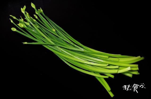 新鲜的猪腰|炒腰花“去腥”是关键,做好这3步,炒出的腰花鲜嫩好吃,没腥味