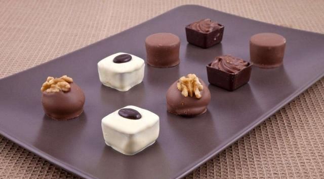 家长|学生党上课“偷吃”的4款零食，棉花糖上榜，最后一种家长也爱吃