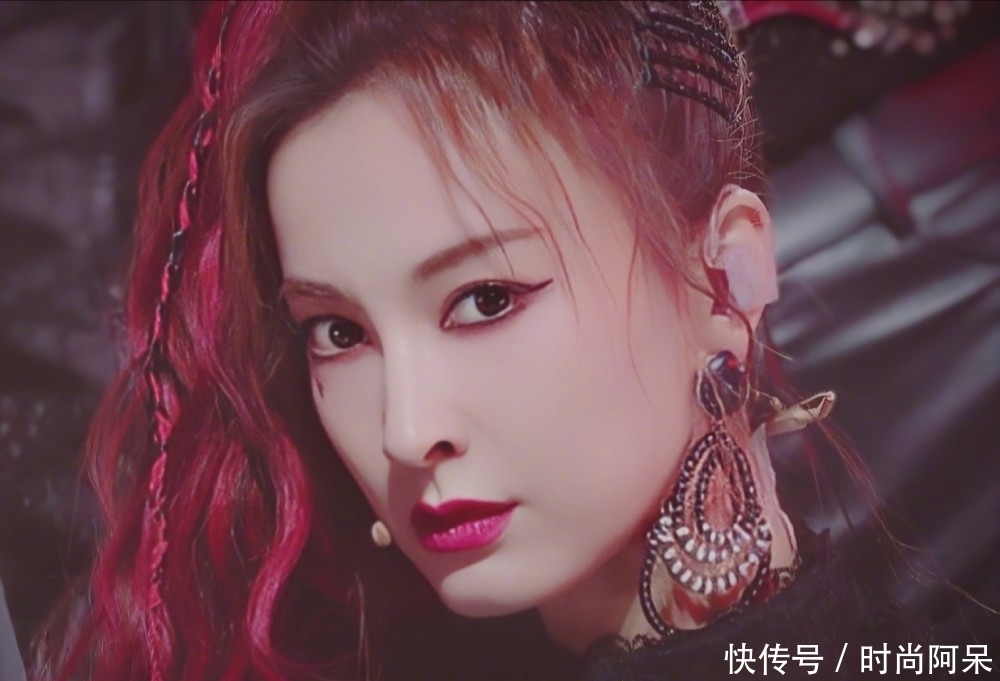  张萌|《乘风破浪的姐姐》吴昕惨遭淘汰！袁咏琳，张萌未能幸免