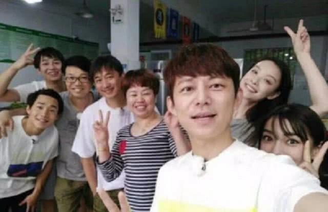  何炅|《向往的生活》最低调女嘉宾，未播就引热议，黄磊没人看也要请