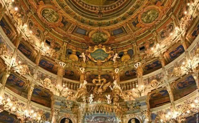 古城堡|60几岁的古城堡之途为什么能一直维持“青春年少”?