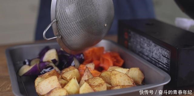 茄子|东北妈妈地三鲜这样做,味道鲜美,软糯绵软,外焦里嫩,绝了