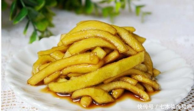 做法|精选美食:香煎丝瓜,糖醋西瓜皮,油泼鲜笋,蒜苗豆腐的做法