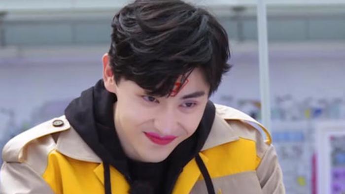 只顾|两大王牌综艺颜值担当,一人录节目已彻底放开,一人却只顾着耍帅