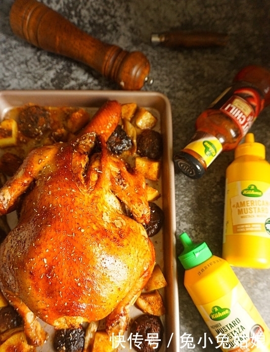 脆皮|秒杀烤鸡店的蜜汁脆皮烤鸡,外皮焦香,肉汁饱满,教你几个小窍门