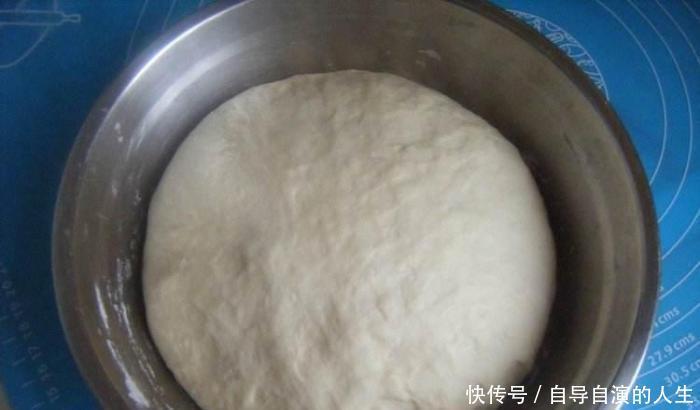  松软|卖馒头的大爷说漏嘴, 蒸馒头时加点“它”, 蒸出的馒头香甜松软