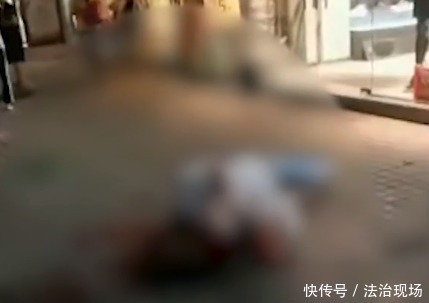 男性|男子当街杀死前妻男性朋友，随后刺伤前妻又自杀身亡，血流成河