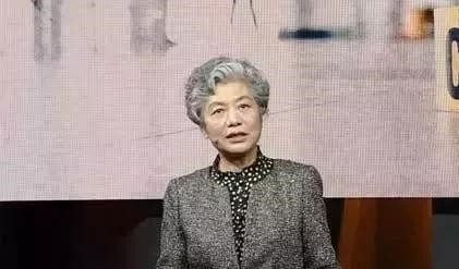 李玫瑾|李玫瑾:我用40年上千例儿童案例,回溯亲子关系对人格的影响