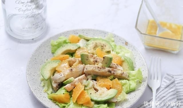 多汁|鸡胸肉又老又柴吃不下?试试这样做,鸡胸肉鲜嫩多汁,成抢手货