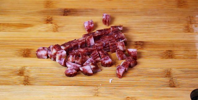 过瘾|懒人焖饭怎么做最下饭，试试这种好吃的做法，营养又过瘾