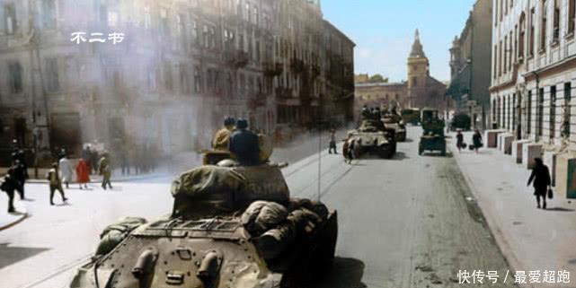 城破|二战上色老照片斯大林格勒战役中庆祝的苏军、柏林城破一片狼藉!