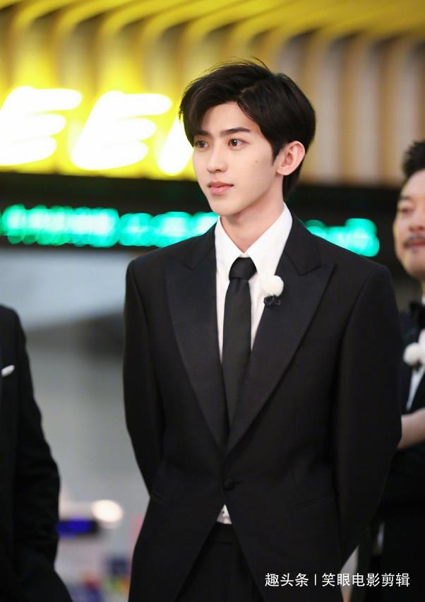 奔跑|《奔跑吧》先导片上线,跑男家族集体写下心愿,蔡徐坤颜值太高了