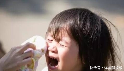 消费观念|孩子穷养和富养都会有利弊,培养孩子的消费观念,别等大了后悔