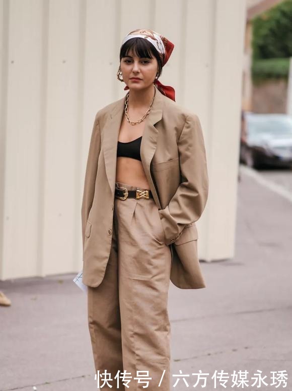 大气|现在火了一种穿法:叫“老爹西裤”,简约大气,搭配起来也很简单