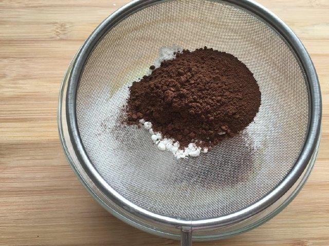  不用|平底锅搞定年轮蛋糕，注意4点不用烤箱也能成，松软香甜不开裂