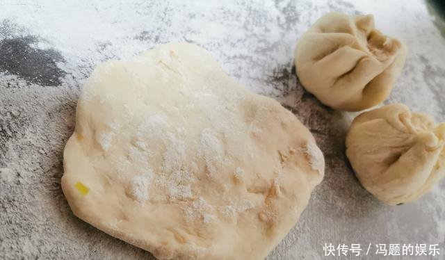 人成|自己做的包子,对比别人做的包子,简直就是买家秀与卖家秀的区别