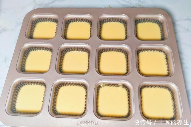 失败率|这款蛋糕失败率低,搅拌均匀就算成功一大半,奶味十足,个个开花