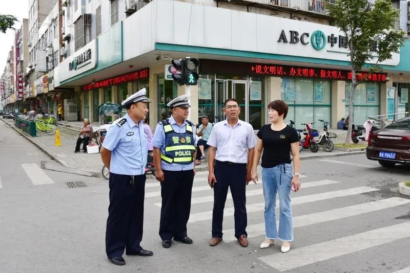 越来越|阜南交警越来越给力了，真好