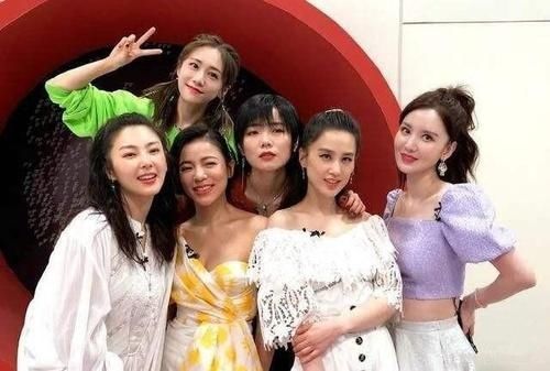 引热议|《乘风破浪》翻车突遭央视点名批评,专家称节目定位狭隘引热议